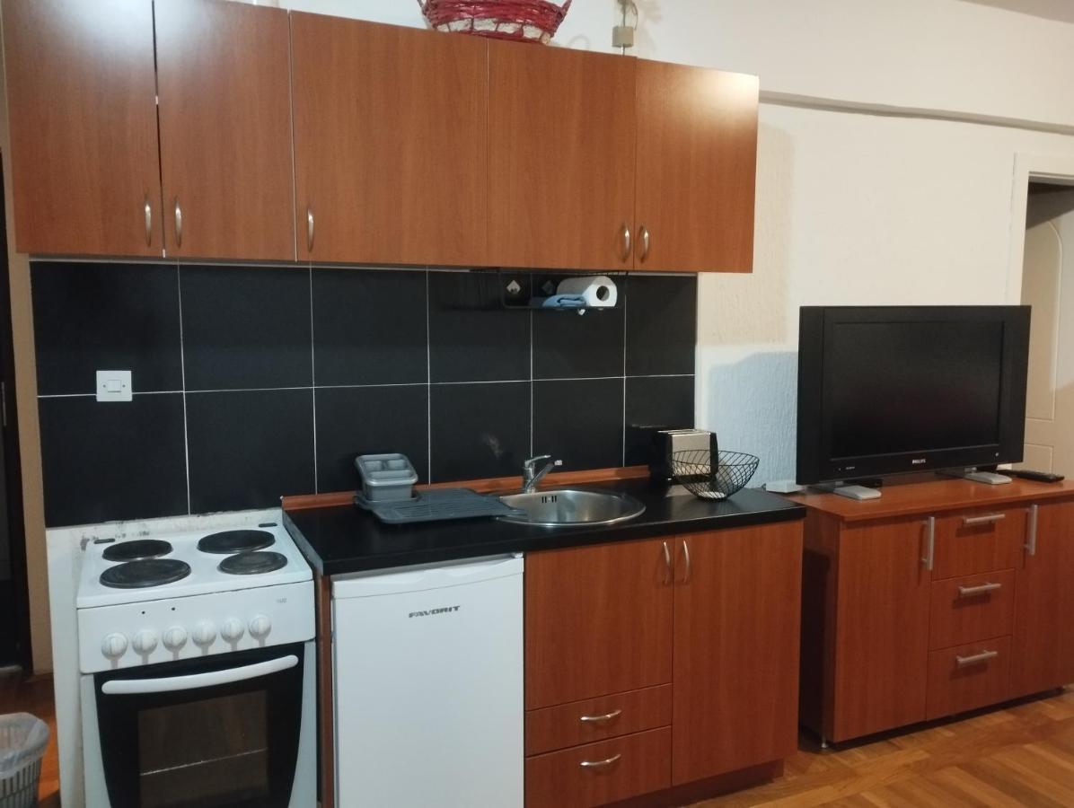 Apartment Aura